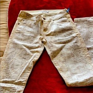 7 skinny Jeans. Perfect condition. Dry clean only